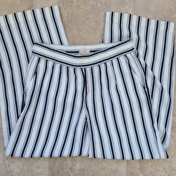 LOFT Pants - LOFT striped wide leg cropped pant.